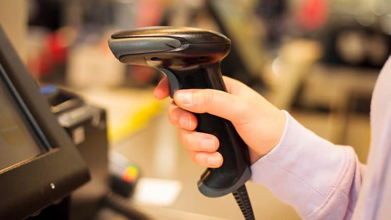 Découvrez comment les inventaires de nuit peuvent devenir votre prochain job étudiant idéal